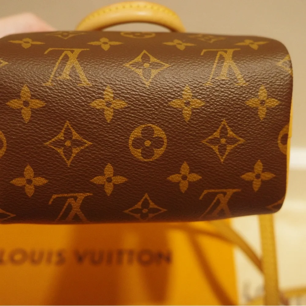 Louis Vuitton Brown and Tan Crossbody Bag - Picture 4 of 14